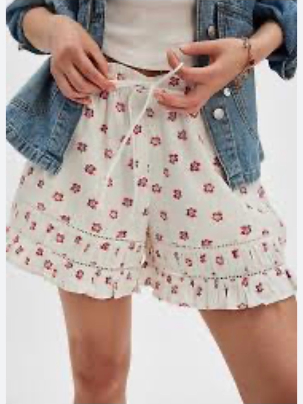 🎀FREE PEOPLE🎀White Floral Boho Drawstring Shorts🎀NWT Size M🎀Flowy & Whimsy🎀
